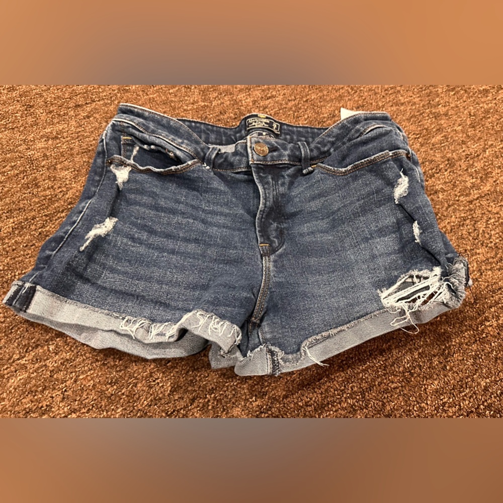 Abercrombie & Fitch Lie Rise Short distressed Love Jean Denim Shorts Size 29 / 8